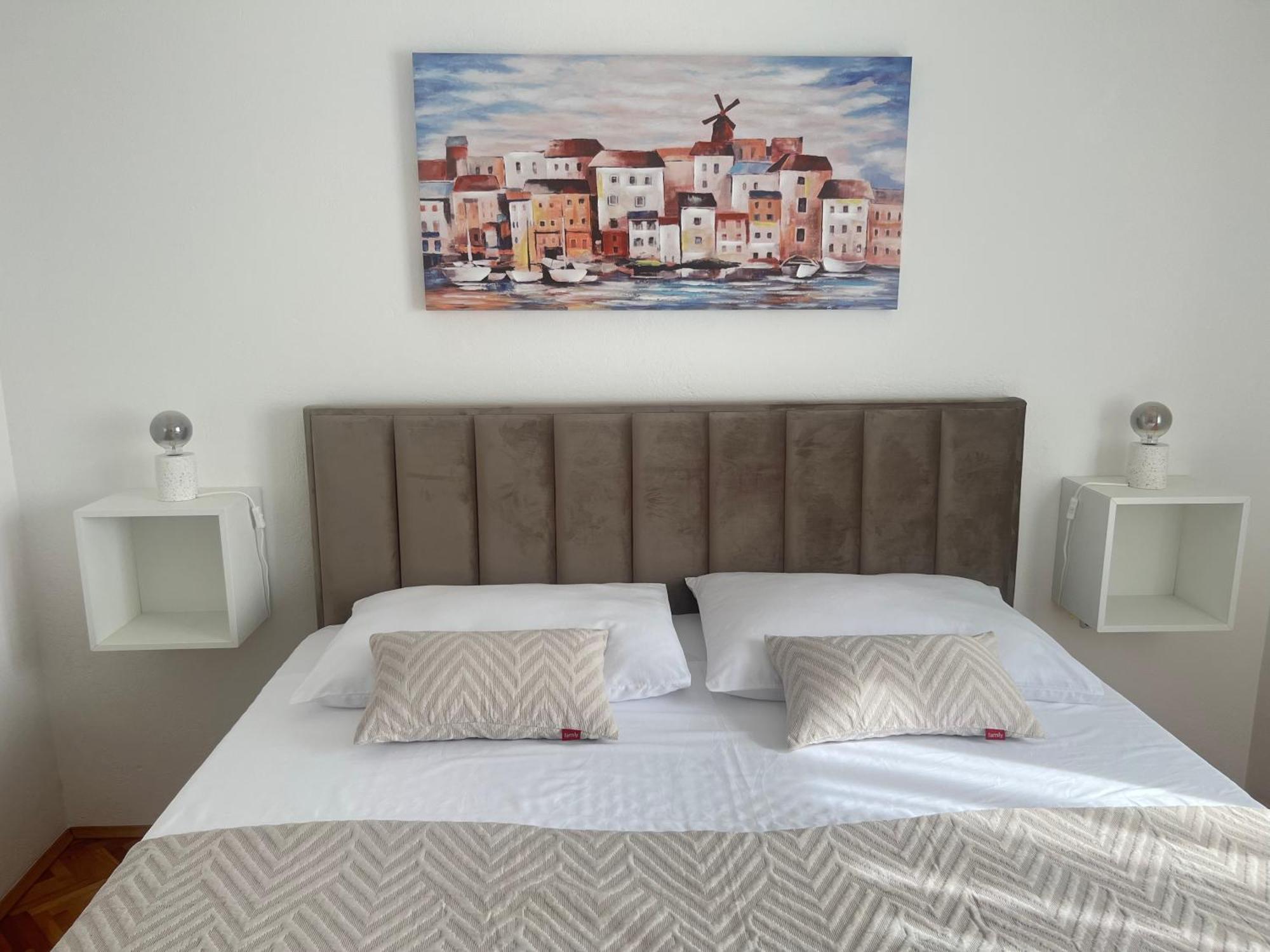 Apartments Javorska คาชเตลา ภายนอก รูปภาพ
