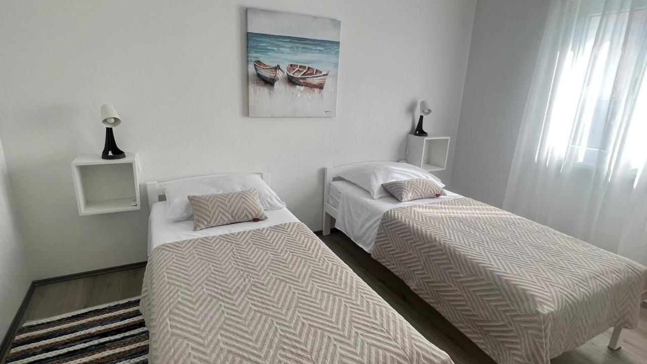 Apartments Javorska คาชเตลา ภายนอก รูปภาพ